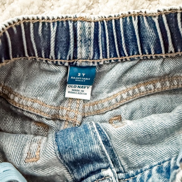 Old Navy Toddler Girl’s Denim Snap Button Skirt - Size 2T - Picture 3 of 3